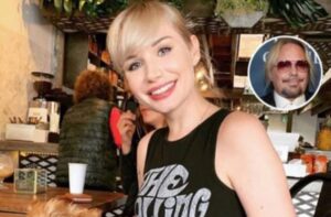 Elizabeth Ashley Wharton: Rockstar Biography