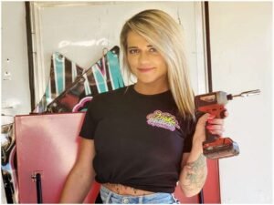 Abby Elizabeth Miller Net Worth, Career and Income Sources