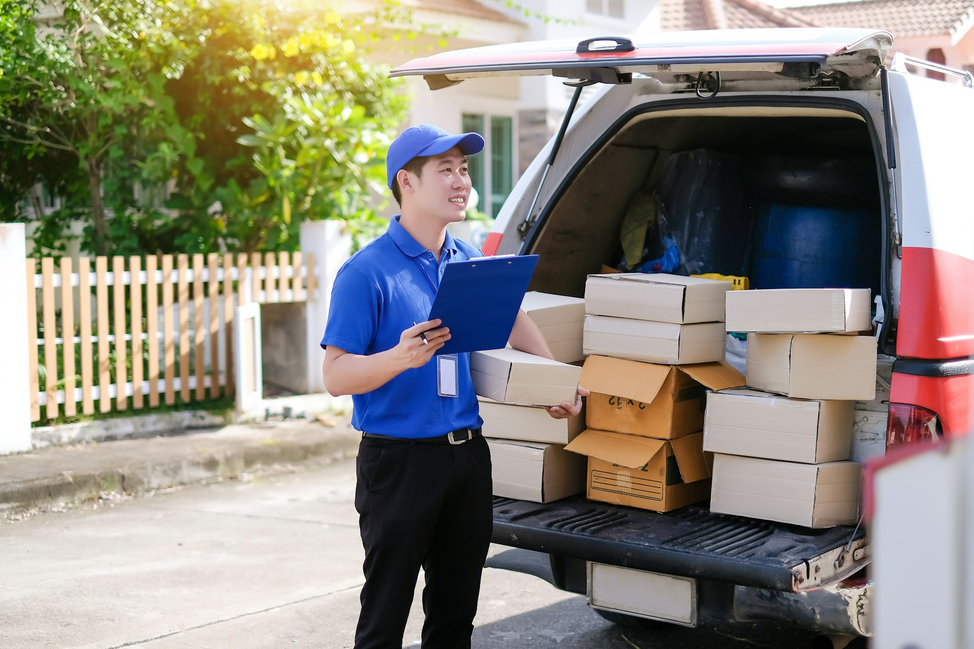 Why Professional Removal Companies Offer Better Value for Money Than DIY Moves