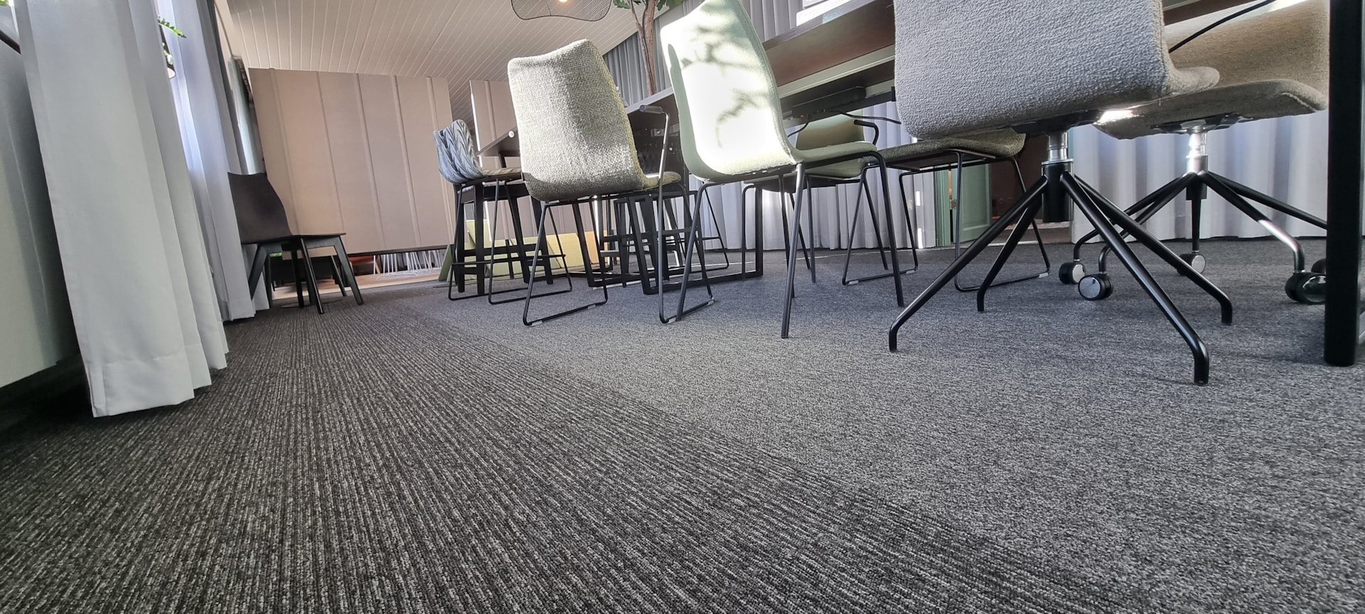 Boosting Workplace Productivity with Sound-Absorbing Carpet Tiles