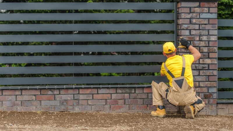 Why Composite Fencing Is Winning Over Homeowners Everywhere