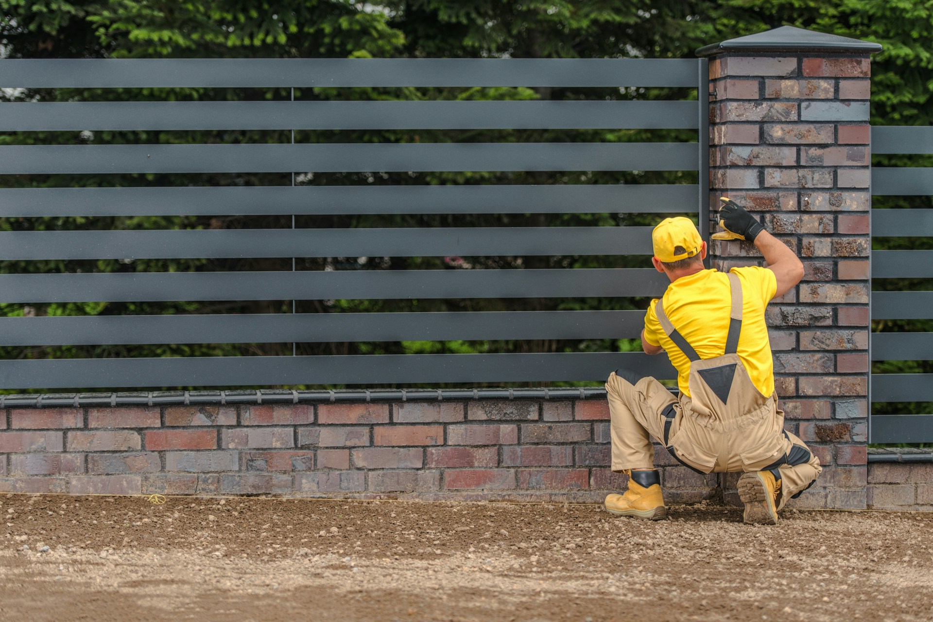 Why Composite Fencing Is Winning Over Homeowners Everywhere