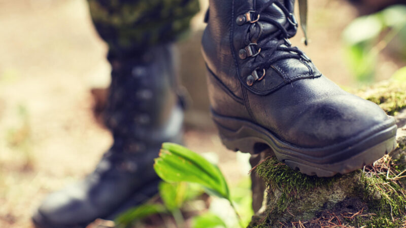 Maximizing Comfort and Protection with the Right Outdoor Boots